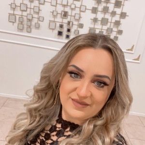 Meet your Posher, Marlen